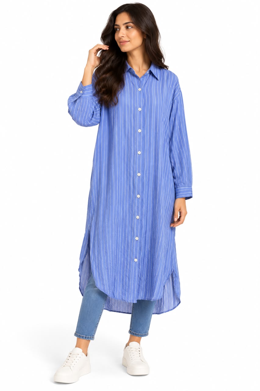 Long shirt - buttons down the front Light blue